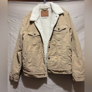 Levi's Tan Leather Patch with White Sherpa Size M